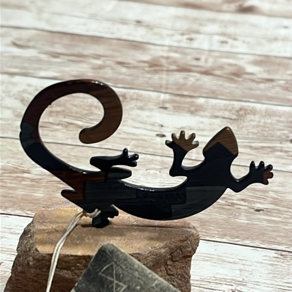 NWT The Gecko Lizard by LaZart Collector Series Figurine Southwestern Metal Art - Picture 4 of 11